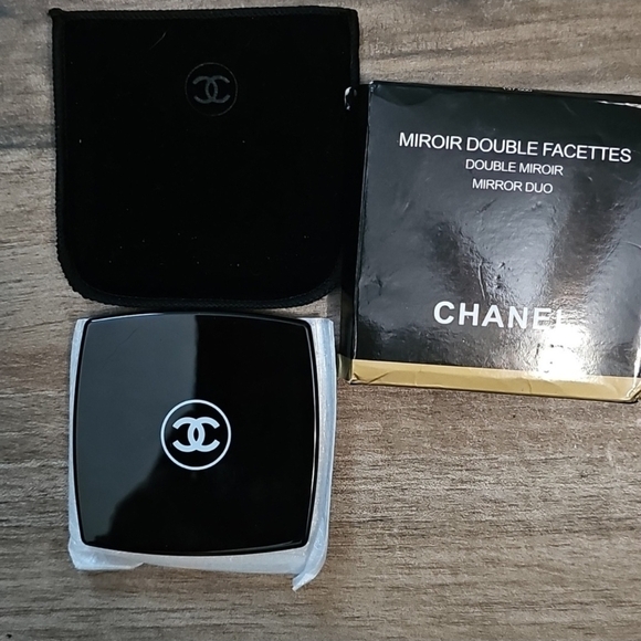 Chanel Double Facettes Mirror | NWOT - Picture 11 of 11